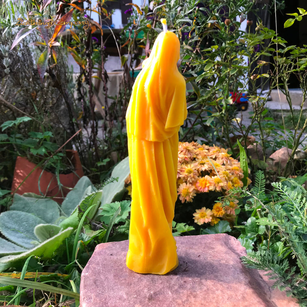 Mutter Maria Kerzenstatue, Detailansicht von hinten
