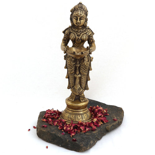 Deep Lakshmi Statue - Höhe 23 cm, 1550 Gramm