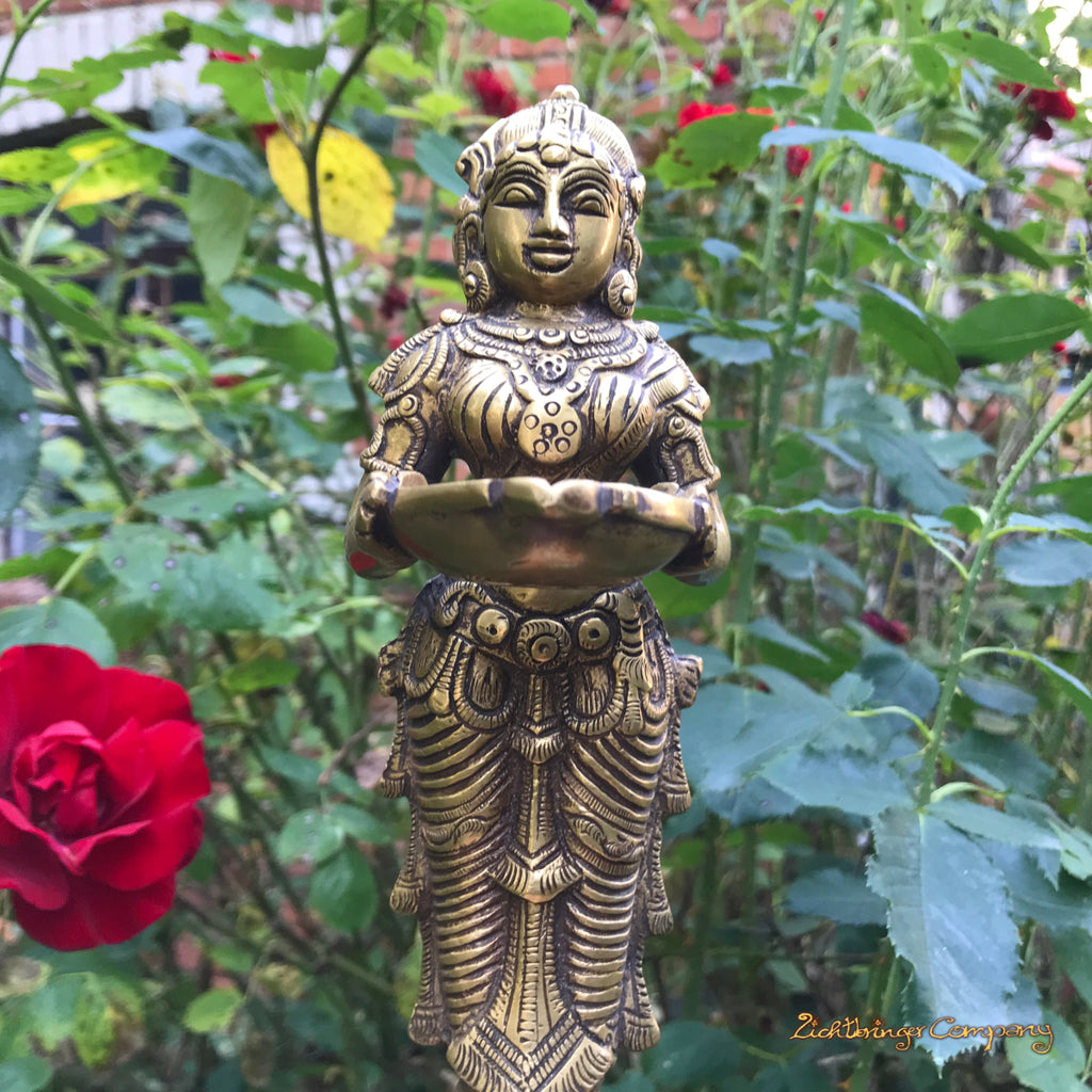 Deep Lakshmi Statue - Höhe 23 cm, 1550 Gramm
