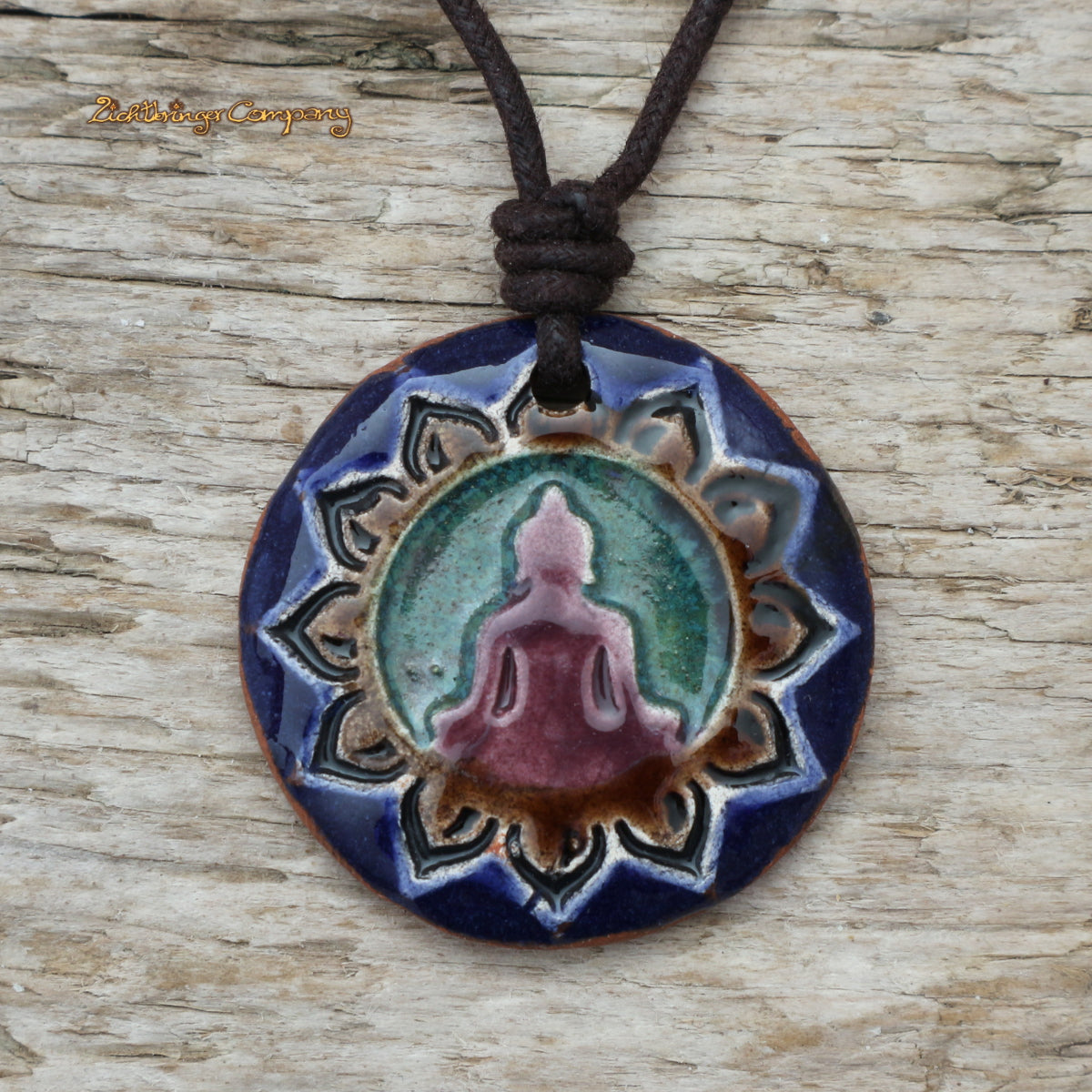 Buddha Halskette aus Keramik, Farbe blau-lila, meditierender Buddha